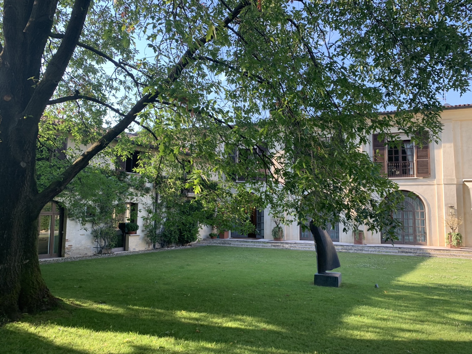 Garden and villa in Franciacorta